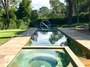 Casa moderna, rodeada de bosque a pasos de Club de Golf... Casa moderna, rodeada de bosque a pasos de Club de Golf...