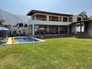 Casa MODERNA S/3000 5 dormitorios, capacidad 18...