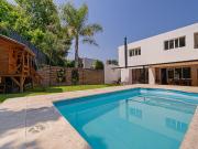 VENTA CASA 4 AMBIENTES TOTALMENTE RECICLADA