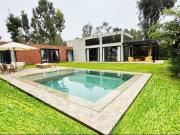 Casa Moderna y Lujosa con Piscina y Acabados Premium ✨