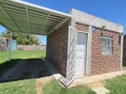 Casa monoambiente con cochera. Capital