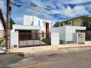 CASA MOURA VENDE CASA NOVA E MODERNA SHIN QI 12, LAGO NORTE