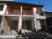 CASA MULTIFAMILIAR