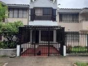 CASA MULTIFAMILIAR DE 3 APTOS EN PRADOS DEL NORTE