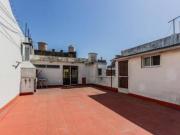 Casa multifamiliar en venta de 6 ambientes con Patio,...