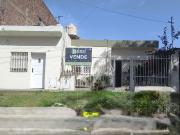Casa multifamiliar sobre lote 10x20 en Villa Bonich
