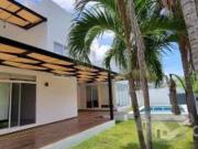Casa muy ampia en Lagos del Sol / A very spacious home