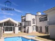 Casa muy amplia de un piso en colonia Panamericana