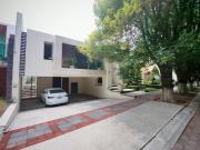 Casa muy amplia en venta, fraccionamiento Puerta de...