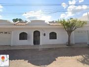 CASA MUY AMPLIA SOBRE 2 TERRENOS EN VENTA EN LA COSTERA,...