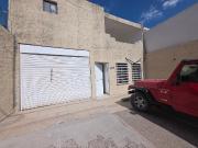 Casa muy céntrico para casa habitación o negocio