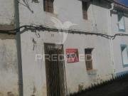 Casa na Aldeia de Montalvão