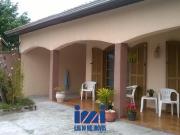 Casa na faixa do mar com piscina e sauna