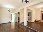 Casa na Granja Viana com 3 dormitórios e 4 vagas, 171 m²!