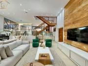 Casa na Granja Viana, com 4 suítes, com 1400 m²,...