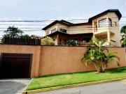 Casa na Granja Viana Cotia