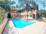 Casa na Granja Viana em Condominio com excelente...