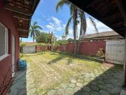 Casa na praia com 3 quartos e área gourmet em Itanhaém