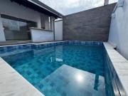 Casa na praia com 3 quartos e piscina em Peruíbe