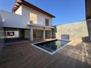 Casa na praia com 4 quartos e piscina em Itanhaém