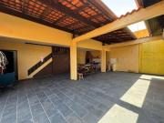 Casa na praia com 5 quartos e piscina em Itanhaém