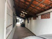 Casa na praia com 5 quartos e piscina em Itanhaém