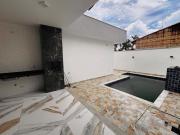 Casa na praia com piscina e 3 quartos em Itanhaém