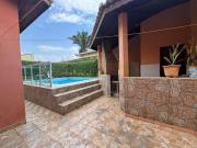 Casa na praia com piscina e 3 quartos em Peruíbe