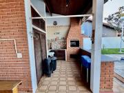 Casa na praia com piscina e 3 quartos em Peruíbe