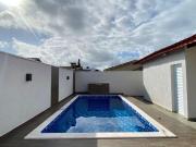 Casa na praia com piscina e área gourmet em Itanhaém