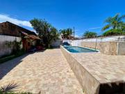 Casa na praia com piscina e área gourmet em Itanhaém