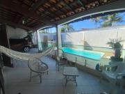 Casa na praia com piscina e edícula em Itanhaém