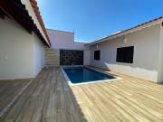 Casa na praia com piscina em Peruíbe R$ 850.000,00