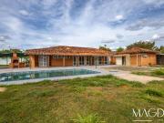 Casa na QL 20 com 5 Suítes em terreno de 1.600m² + 3.000...