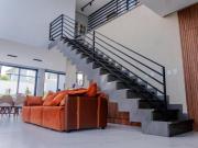 Casa no Alphaville com 4 suítes, bairro Vila Nova