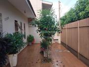 Casa no bairro Cidade Jardim com 03 dormitórios e 02...