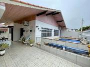 Casa no bairro Suarão em Itanháem. Possui 03...