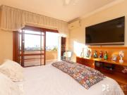 Casa no Bairro Tristeza com 4 dormitórios