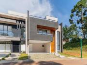 Casa no Bosques do Tanguá, 03 Suítes, 02 Vagas,...