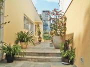 Casa, no Campo Belo, com 3 suítes, 7 vagas e lazer