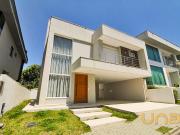 Casa no Campo Comprido de 276 m² com 4 quartos Casa no Campo Comprido de 276 m² com 4 quartos