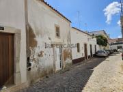 Casa no centro de Loulé para comercio ou habitação com...