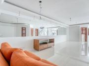 Casa no chácara das pedras reformada c/ deck e piscina...