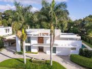 CASA NO COLINAS DE SÃO FRANCISCO COM 5 SUÍTES E PISCINA
