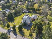 Casa no Condomínio Pousada Quatro Barras medindo 348,49...