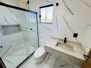 Casa no CondomÃnio Royal Garden para Venda com 3...