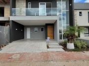 Casa no Condomínio Vale das Cerejeiras