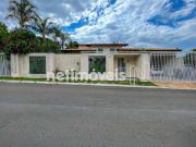 CASA NO CONDOMÍNIO IMPÉRIO DOS NOBRES ESTUDA PERMUTA