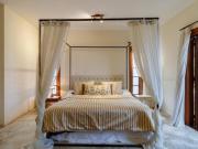 Casa no condomínio Morada Dos Lagos para venda com 4...