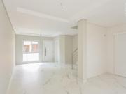 Casa no condomínio Parque das Imbuias, 03 Quartos, 02...